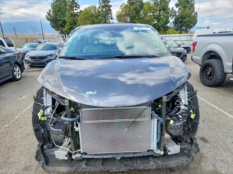 2025 Toyota Sienna მანქანა იყიდება აუქციონზე, vin: 5TDJRKEC1SS263784, აუქციონის ნომერი: 54817116