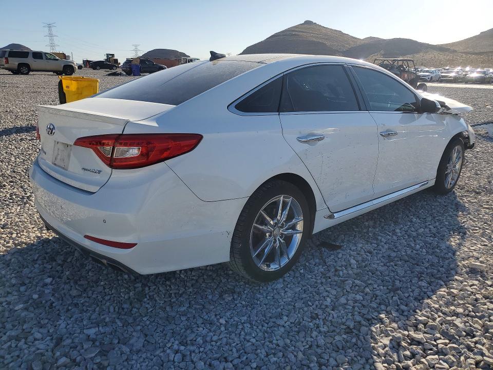 52590726 :رقم المزاد ، 5NPE34AB5FH080959 vin ، 2015 Hyundai Sonata مزاد بيع