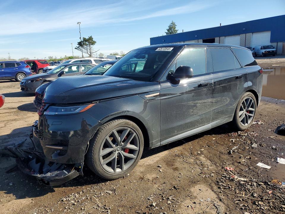 Продажа на аукционе авто 2024 Land Rover Range Rover Sport, vin: SAL1L9FU3RA400404, номер лота: 52610846