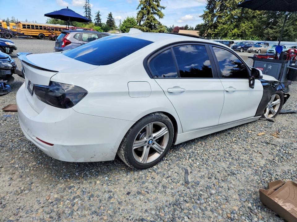 2015 Bmw 328 მანქანა იყიდება აუქციონზე, vin: WBA3C1C59FK120388, აუქციონის ნომერი: 54113256