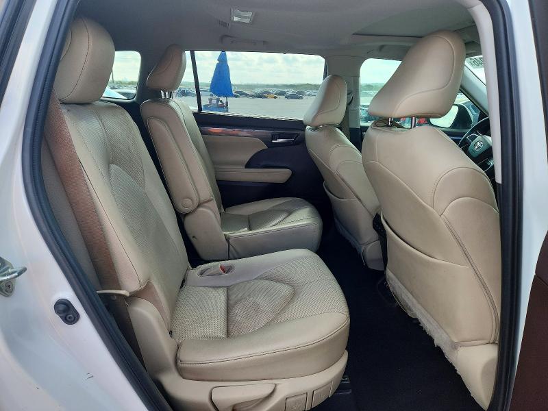2020 Toyota Highlander მანქანა იყიდება აუქციონზე, vin: 5TDYZRAH2LS027641, აუქციონის ნომერი: 54014046