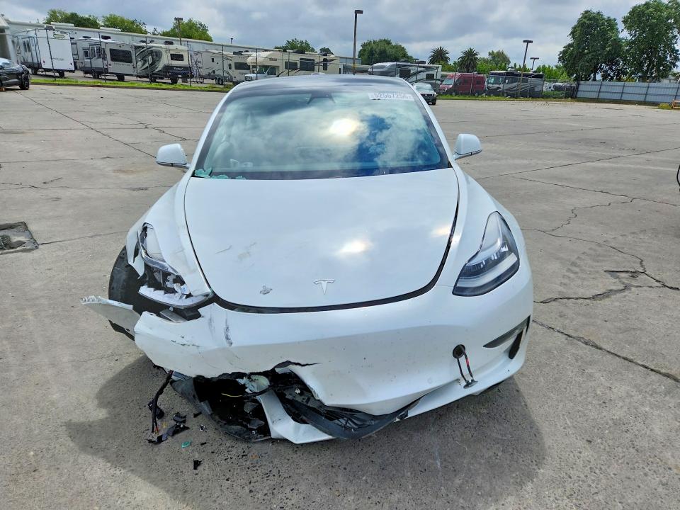 52557256 :رقم المزاد ، 5YJ3E1EA3LF804577 vin ، 2020 Tesla Model 3 مزاد بيع