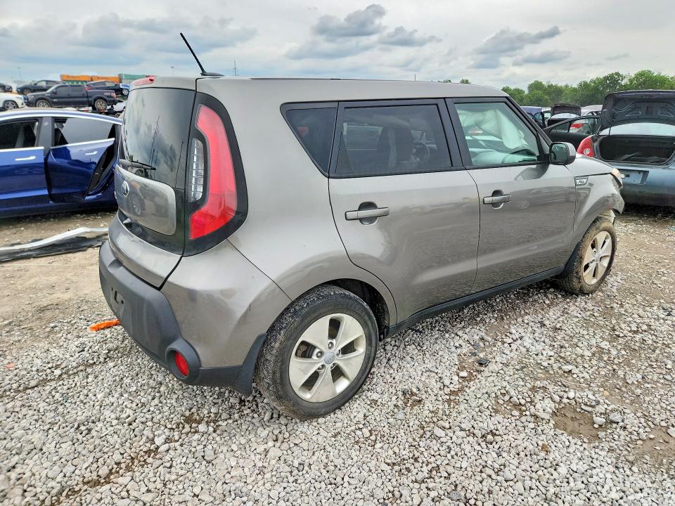 55092556 :رقم المزاد ، KNDJN2A26F7128650 vin ، 2015 Kia Soul مزاد بيع