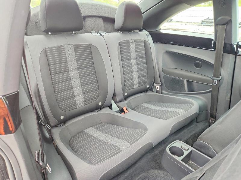 2012 Volkswagen Beetle მანქანა იყიდება აუქციონზე, vin: 3VWVA7AT9CM605573, აუქციონის ნომერი: 52745086
