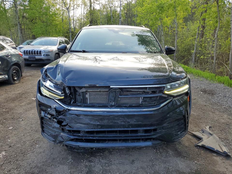 52998576 :رقم المزاد ، 3VV8B7AX2NM066265 vin ، 2022 Volkswagen Tiguan مزاد بيع