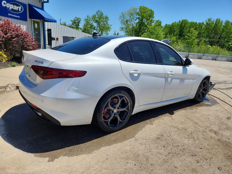 Продаж на аукціоні авто 2017 Alfa Romeo Giulia, vin: ZARFAEEN5H7560324, номер лоту: 52814806