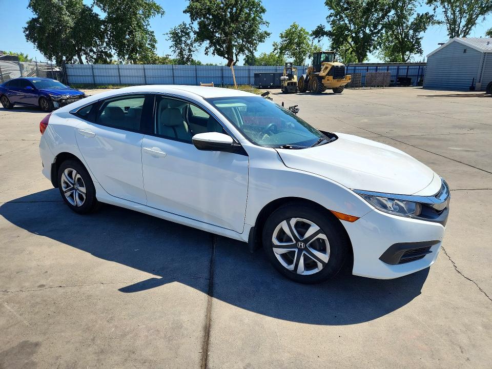 Продаж на аукціоні авто 2017 Honda Civic, vin: 2HGFC2F58HH535490, номер лоту: 52762316