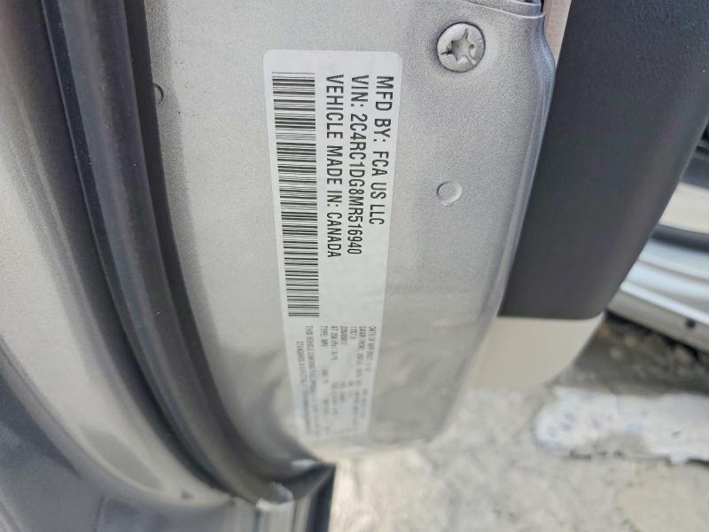 55531866 :رقم المزاد ، 2C4RC1DG8MR516940 vin ، 2021 Chrysler Voyager مزاد بيع