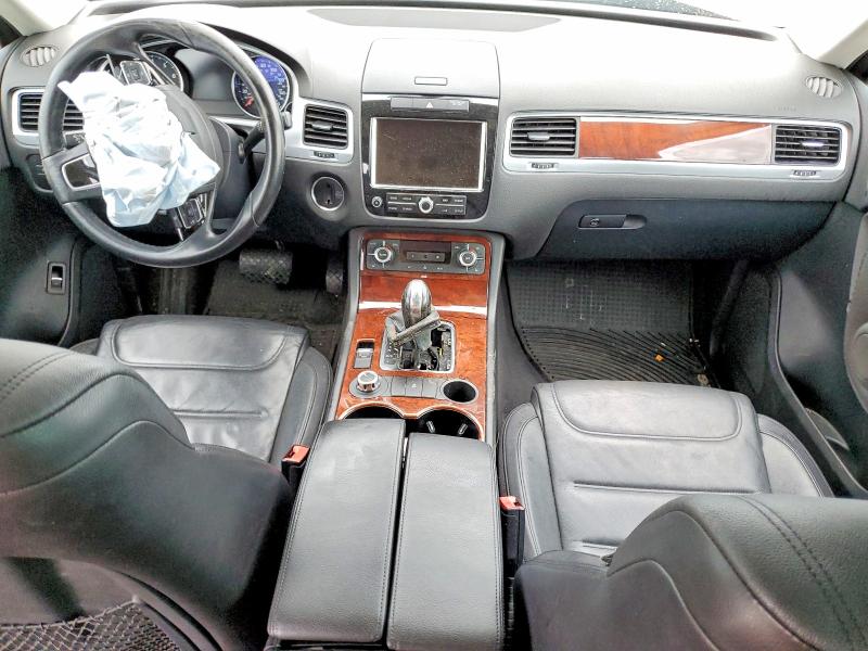 54641306 :رقم المزاد ، WVGEF9BP9DD006165 vin ، 2013 Volkswagen Touareg مزاد بيع