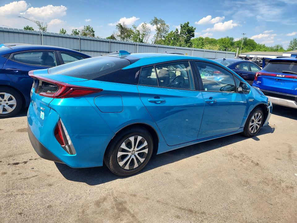 54412186 :رقم المزاد ، JTDKAMFP8N3227251 vin ، 2022 Toyota Prius Prime مزاد بيع