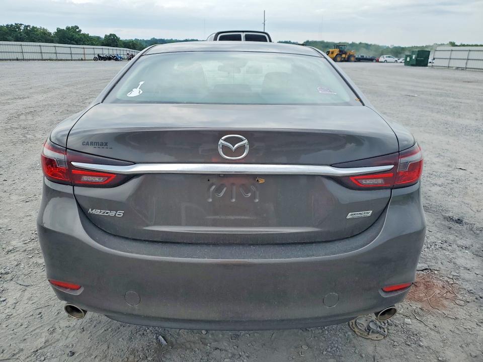 52568896 :رقم المزاد ، JM1GL1VM6J1307157 vin ، 2018 Mazda 6 مزاد بيع
