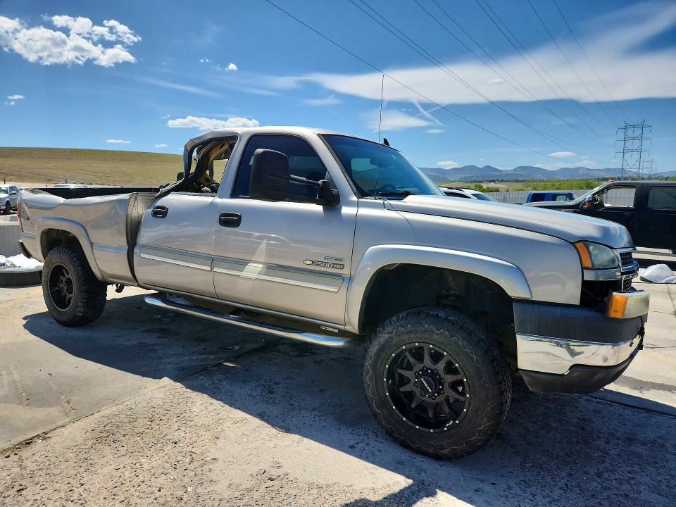 53011296 :رقم المزاد ، 1GCHK23D66F180825 vin ، 2006 Chevrolet Silverado مزاد بيع