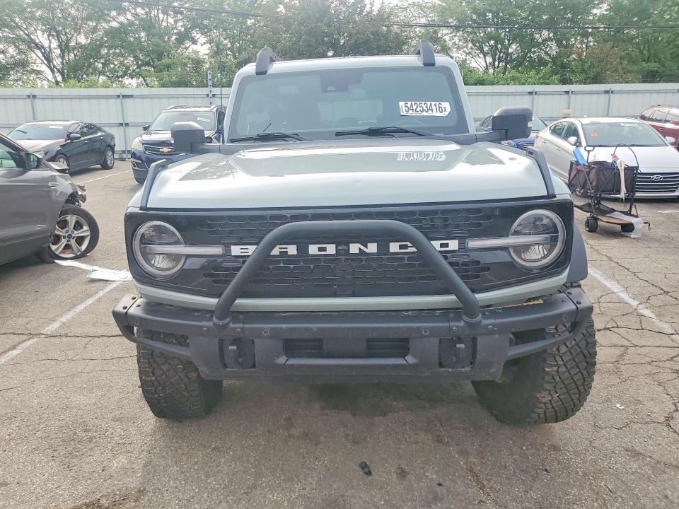 Продажа на аукционе авто 2022 Ford Bronco, vin: 1FMEE5DP9NLB30811, номер лота: 54253416