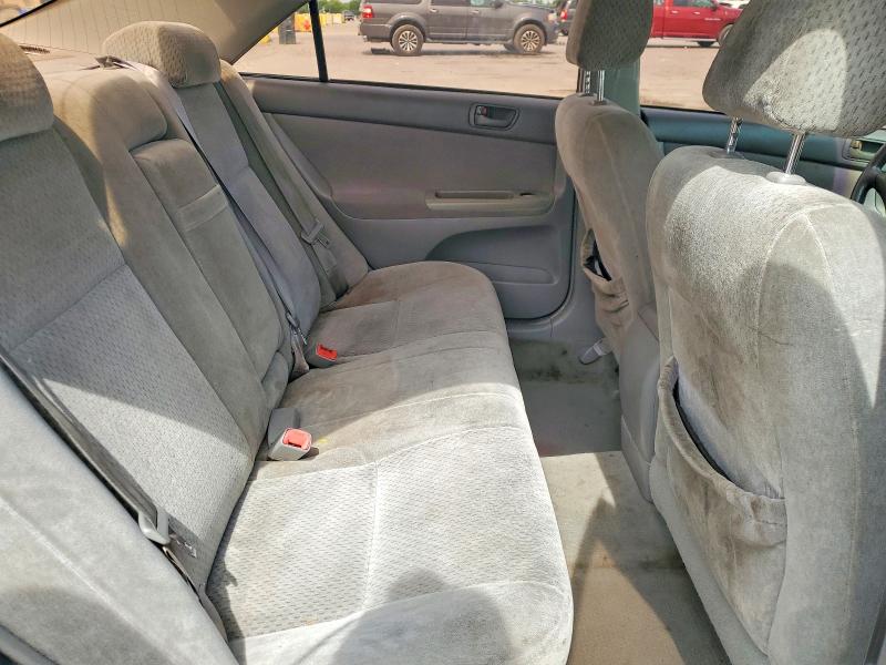 53221466 :رقم المزاد ، 4T1BE32K94U882225 vin ، 2004 Toyota Camry مزاد بيع