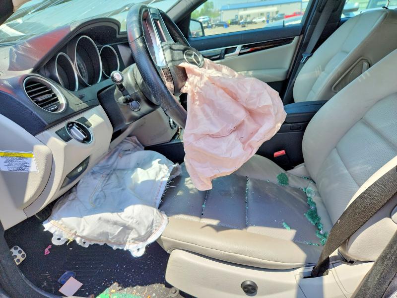 53777856 :رقم المزاد ، WDDGF8AB1DA885469 vin ، 2013 Mercedes-benz C مزاد بيع