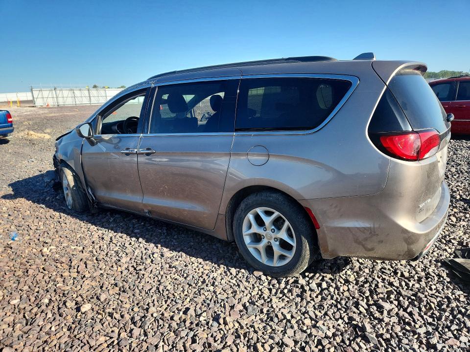 2017 Chrysler Pacifica მანქანა იყიდება აუქციონზე, vin: 2C4RC1BG1HR795950, აუქციონის ნომერი: 53258596