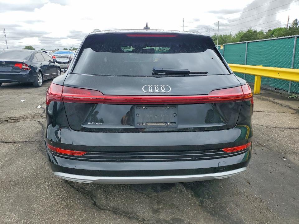 Продажа на аукционе авто 2019 Audi E-tron, vin: WA1VAAGE0KB020535, номер лота: 54262976