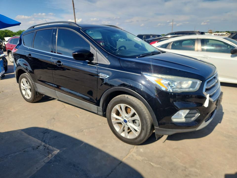 Продажа на аукционе авто 2017 Ford Escape, vin: 1FMCU0GD7HUA09644, номер лота: 55567236