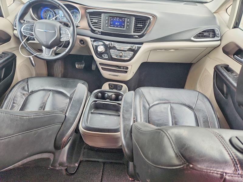 53075046 :رقم المزاد ، 2C4RC1BG6HR642352 vin ، 2017 Chrysler Pacifica مزاد بيع