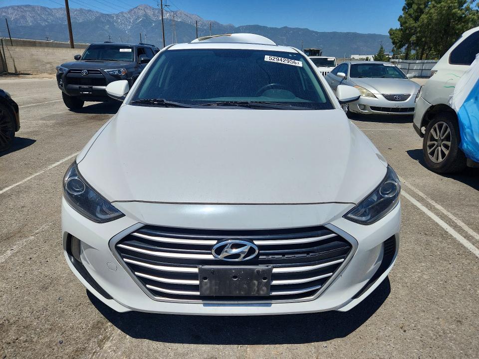 2018 Hyundai Elantra მანქანა იყიდება აუქციონზე, vin: 5NPD84LF5JH361553, აუქციონის ნომერი: 52942956