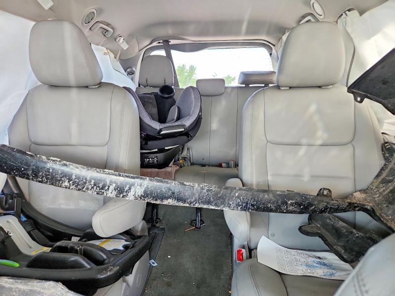 54266496 :رقم المزاد ، 5TDDZ3DC2HS174058 vin ، 2017 Toyota Sienna مزاد بيع