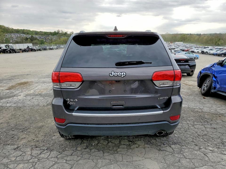 52999636 :رقم المزاد ، 1C4RJFBG9JC357579 vin ، 2018 Jeep Grand Cherokee مزاد بيع