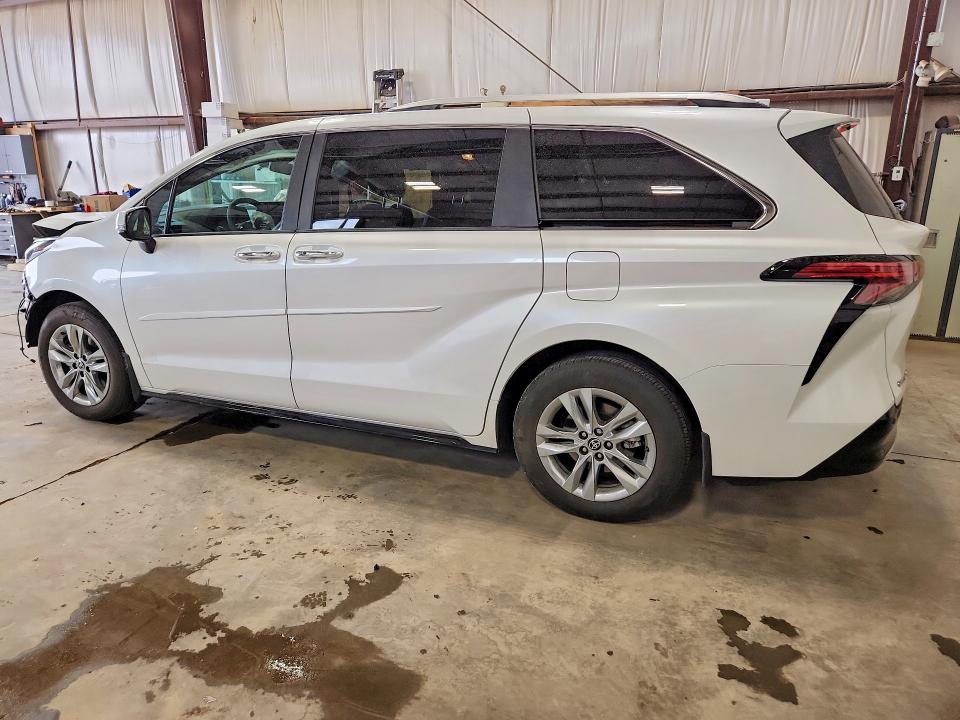 52964646 :رقم المزاد ، 5TDGSKFC7SS197139 vin ، 2025 Toyota Sienna مزاد بيع