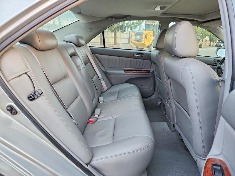 54890066 :رقم المزاد ، 4T1BE30K22U588584 vin ، 2002 Toyota Camry مزاد بيع