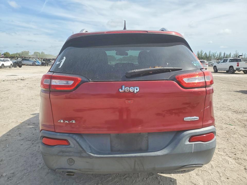 52482506 :رقم المزاد ، 1C4PJMCB3FW739076 vin ، 2015 Jeep Cherokee مزاد بيع