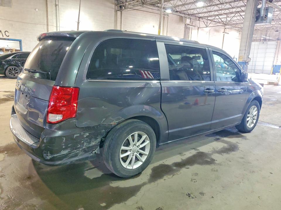 53963386 :رقم المزاد ، 2C4RDGCG0JR266977 vin ، 2018 Dodge Grand Caravan مزاد بيع