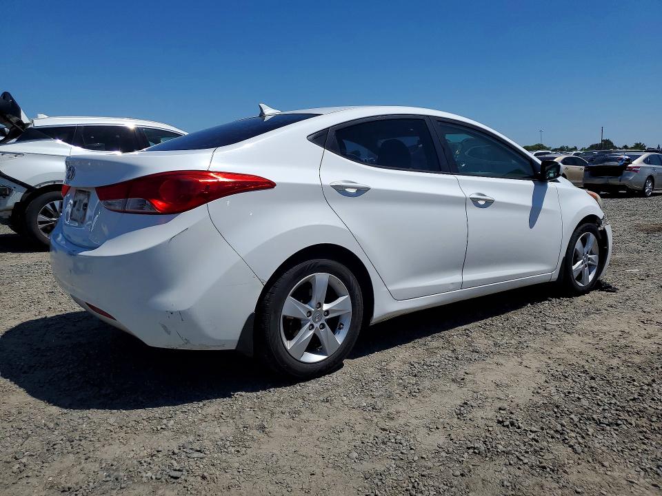 52561686 :رقم المزاد ، 5NPDH4AE9DH294549 vin ، 2013 Hyundai Elantra مزاد بيع