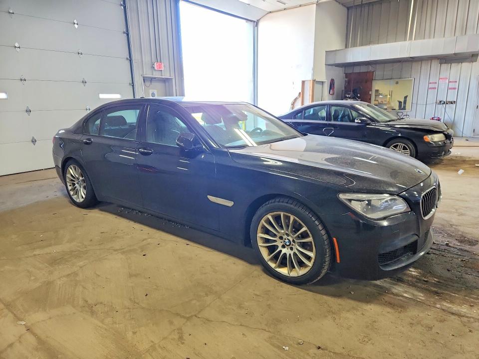 2015 Bmw 750 მანქანა იყიდება აუქციონზე, vin: WBAYF8C53FD655193, აუქციონის ნომერი: 52732606