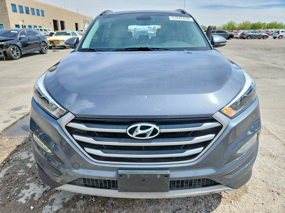 2018 Hyundai Tucson მანქანა იყიდება აუქციონზე, vin: KM8J3CA27JU829960, აუქციონის ნომერი: 51845436
