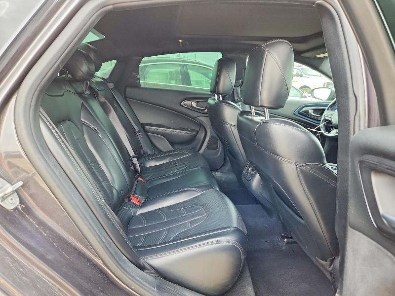 50751726 :رقم المزاد ، 1C3CCCDG3GN193985 vin ، 2016 Chrysler 200 مزاد بيع