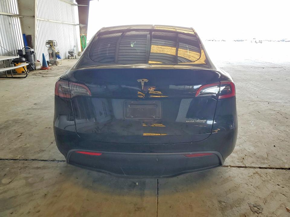 Продаж на аукціоні авто 2024 Tesla Model Y, vin: 7SAYGAEE5RF047731, номер лоту: 54927446