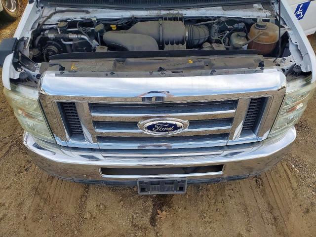 54928356 :رقم المزاد ، 1FDFE4FS9FDA02872 vin ، 2015 Ford Econoline مزاد بيع