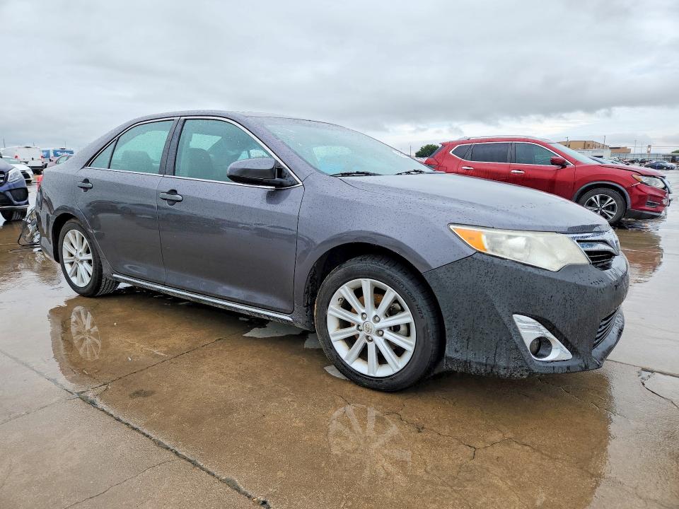 52551276 :رقم المزاد ، 4T4BF1FK9DR308516 vin ، 2013 Toyota Camry مزاد بيع