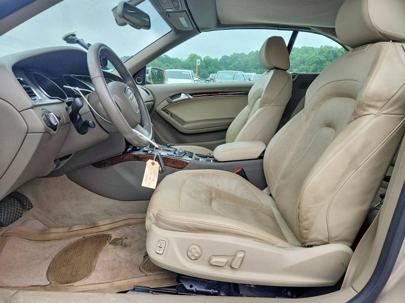 54605656 :رقم المزاد ، WAUVFAFH8BN013007 vin ، 2010 Audi A5 مزاد بيع