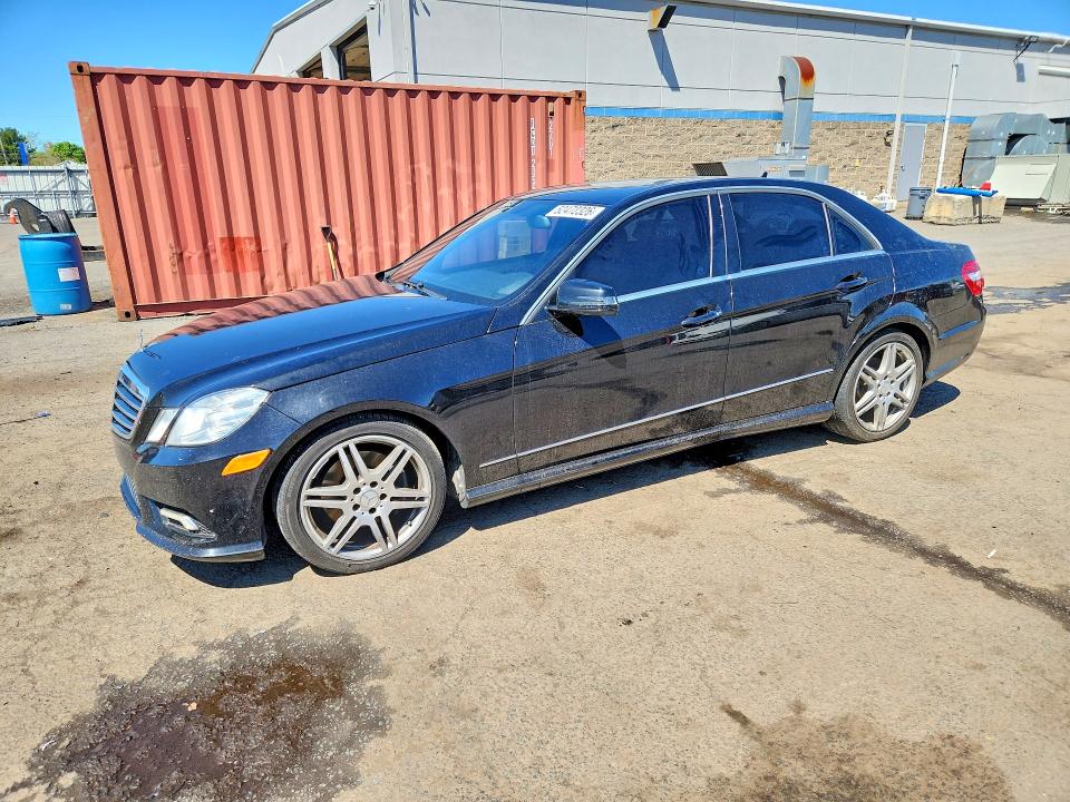52472326 :رقم المزاد ، WDDHF8HB4BA290252 vin ، 2011 Mercedes-benz E مزاد بيع