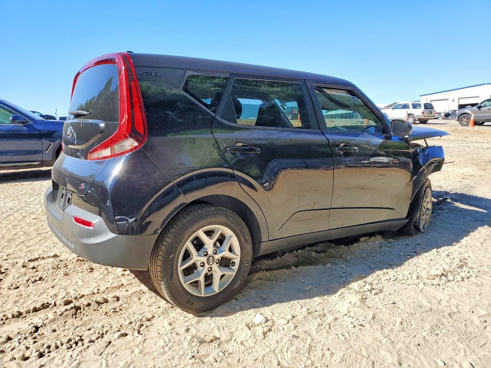 2021 Kia Soul მანქანა იყიდება აუქციონზე, vin: KNDJ23AU0M7775557, აუქციონის ნომერი: 53316926