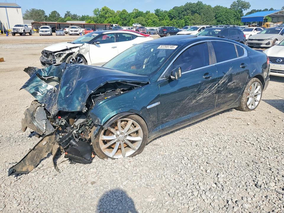 52268746 :رقم المزاد ، SAJWA0F71F8U55835 vin ، 2015 Jaguar Xf مزاد بيع
