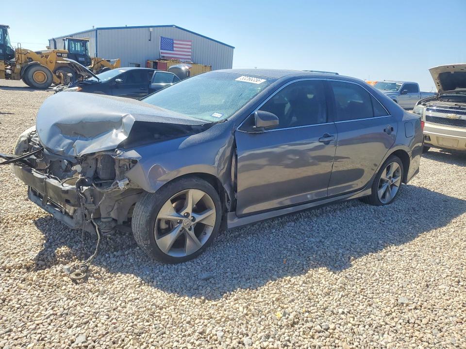 53266356 :رقم المزاد ، 4T1BK1FK4CU016132 vin ، 2012 Toyota Camry مزاد بيع