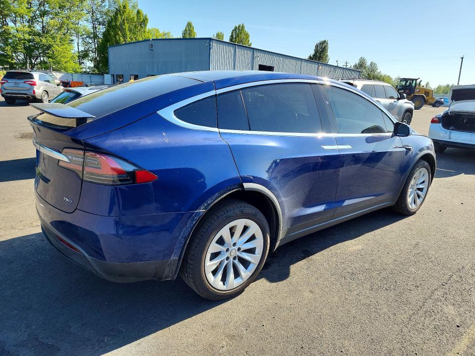 Продажа на аукционе авто 2018 Tesla Model X, vin: 5YJXCDE22JF089595, номер лота: 54809586