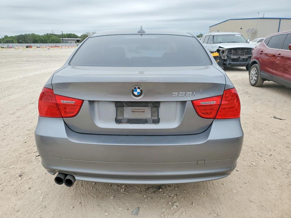 52836706 :رقم المزاد ، WBAPH7G59ANM48756 vin ، 2010 Bmw 328 مزاد بيع