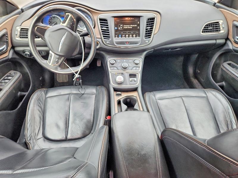 52459496 :رقم المزاد ، 1C3CCCCB9FN528168 vin ، 2015 Chrysler 200 مزاد بيع