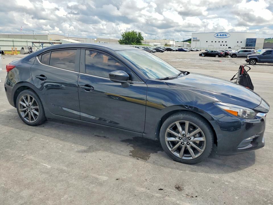 55235516 :رقم المزاد ، 3MZBN1V3XJM257987 vin ، 2018 Mazda 3 مزاد بيع