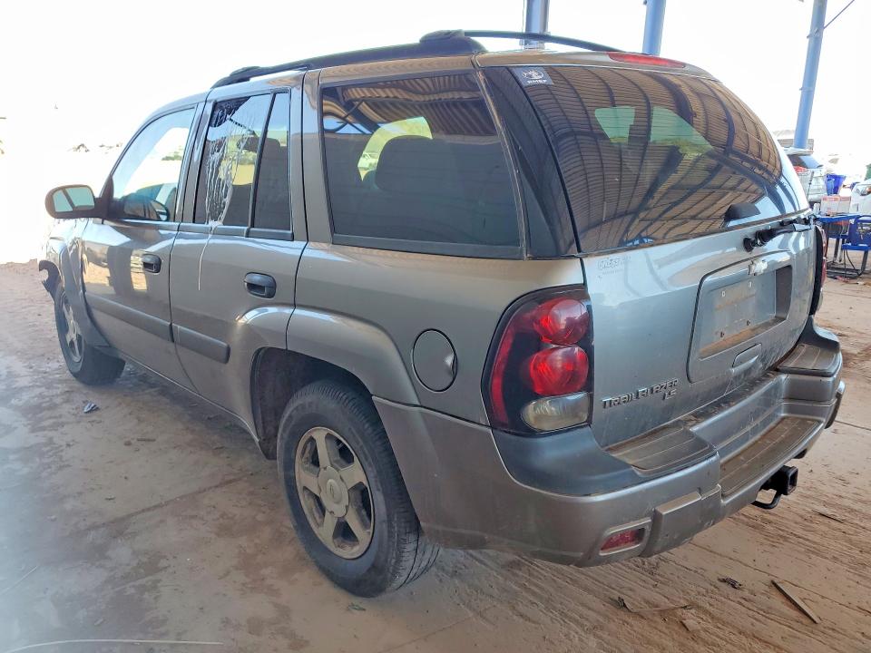 52297116 :رقم المزاد ، 1GNDT13S752205233 vin ، 2005 Chevrolet Trailblazer مزاد بيع