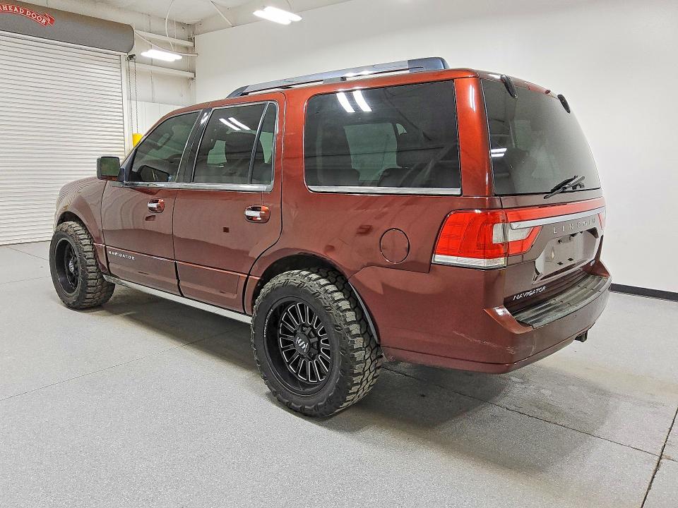 51183646 :رقم المزاد ، 5LMJJ2JT5FEJ10410 vin ، 2015 Lincoln Townhouse Navigator مزاد بيع