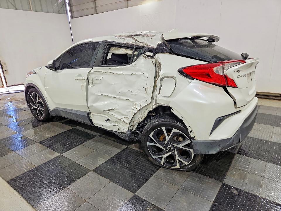 2018 Toyota C-hr მანქანა იყიდება აუქციონზე, vin: NMTKHMBX1JR009564, აუქციონის ნომერი: 54106476