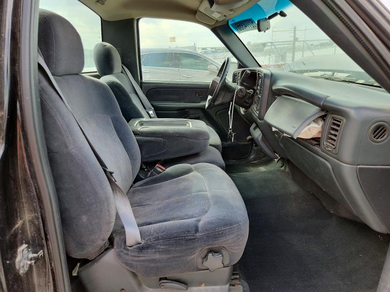 Продаж на аукціоні авто 2000 Chevrolet Silverado, vin: 1GCGK24U8YE356776, номер лоту: 52774356